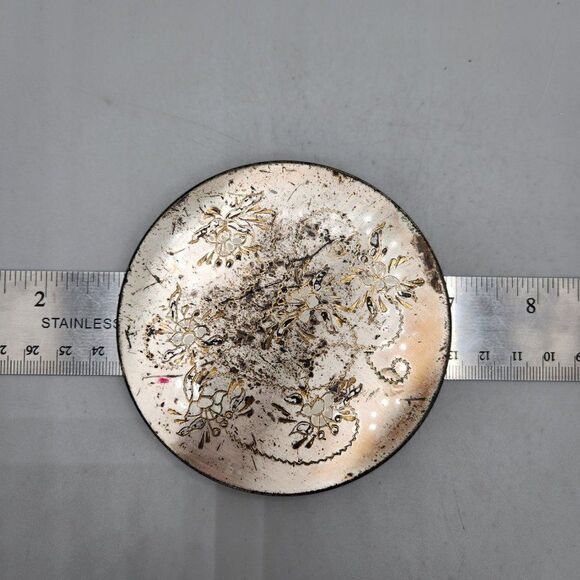 Pilcher Silver Plated Vintage Floral Mirror Compact with Puff Used 3.75 inches - Picture 7 of 7